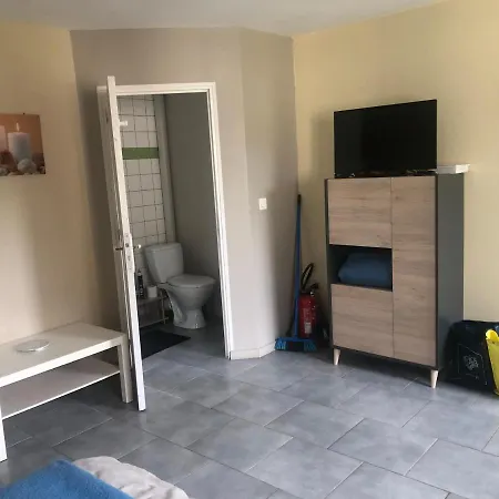 Appartement A 5 Kms De La *